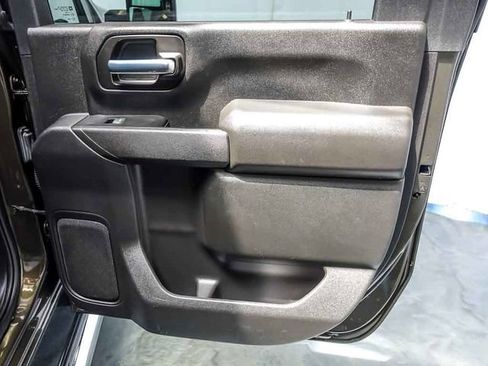 Certified 2022 Chevrolet Silverado 2500 Custom w/ Custom Value Package AWD/4WD image 31