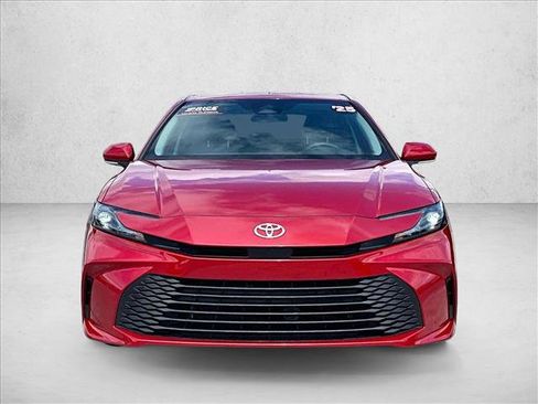 Used 2025 Toyota Camry LE FWD image 3