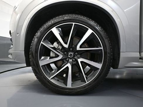 Used 2024 Volvo XC90 B5 Plus AWD/4WD image 16