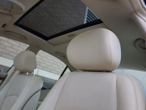 Used 2006 Mercedes-Benz E 350 4MATIC Sedan image 16