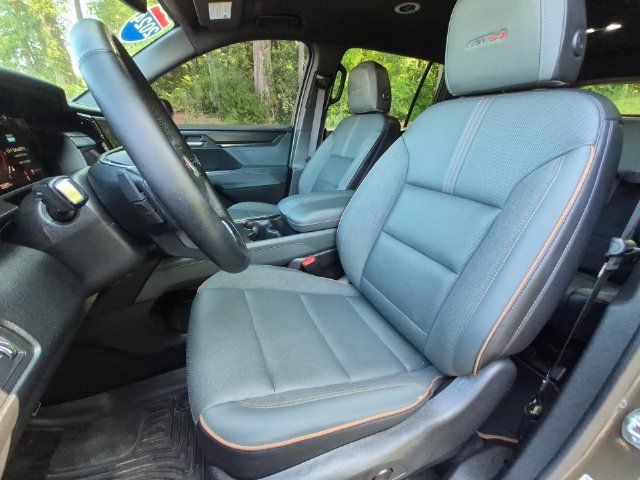 Used 2024 GMC Acadia AT4 AWD/4WD image 27