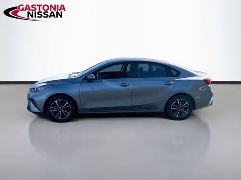Used 2023 Kia Forte LXS image 5