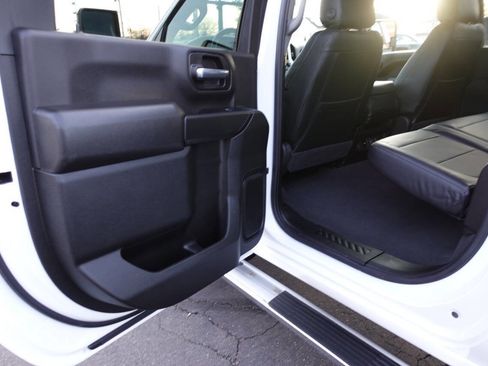 Used 2023 Chevrolet Silverado 2500 LT w/ Convenience Package image 21