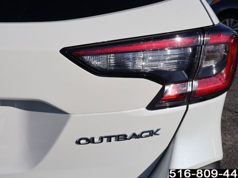 Used 2020 Subaru Outback Premium image 28