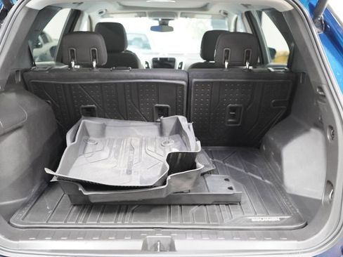 Used 2020 Chevrolet Equinox LT FWD image 17