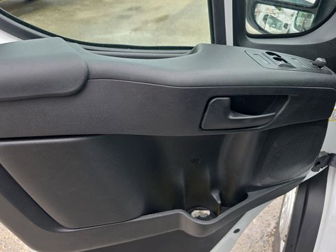Used 2025 RAM ProMaster 2500 w/ Convenience Group FWD image 18