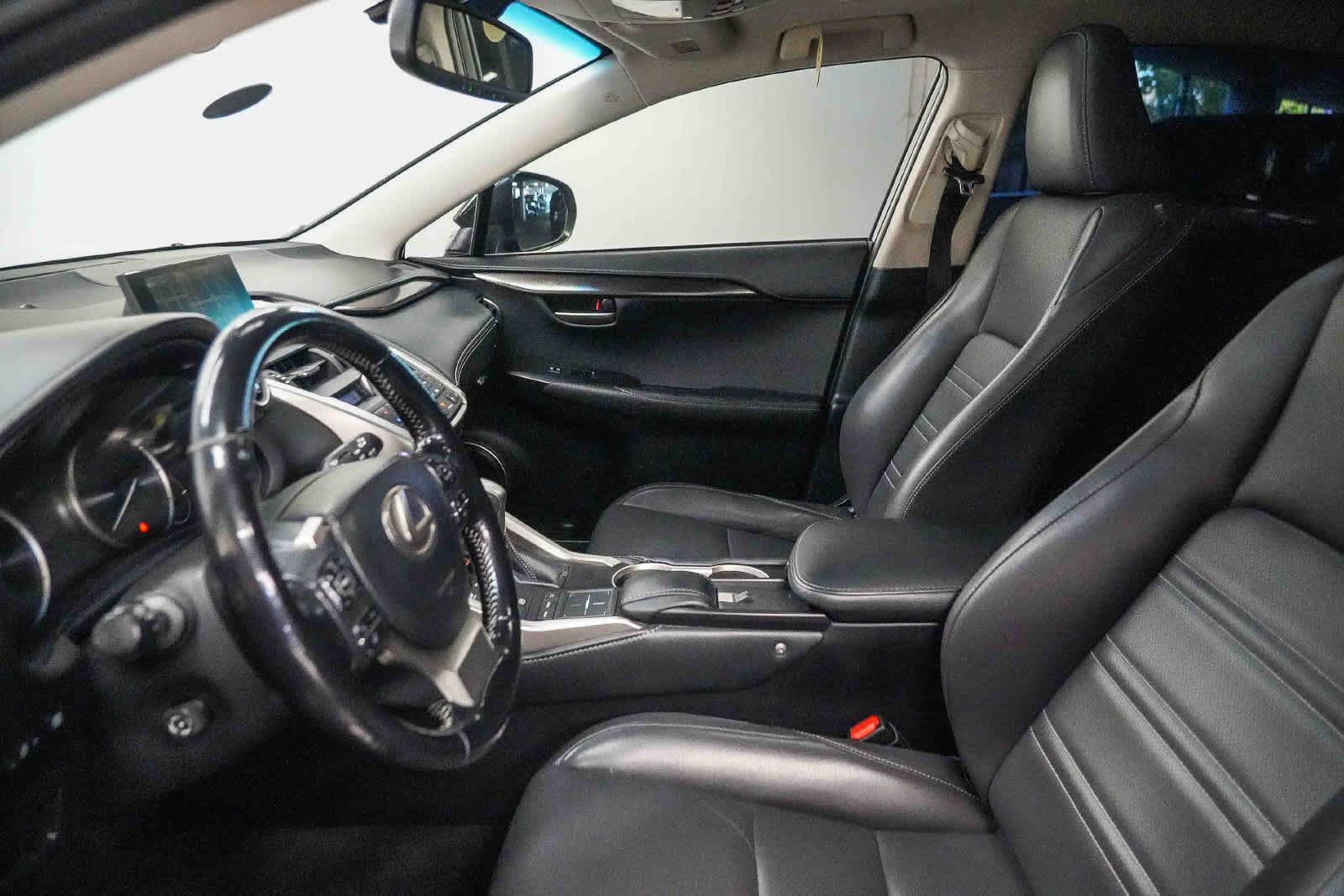 Used 2017 Lexus NX 300h AWD w/ Premium Package image 18