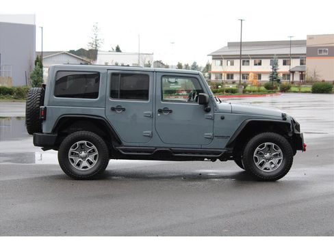 Used 2014 Jeep Wrangler Unlimited Rubicon w/ Connectivity Group image 4