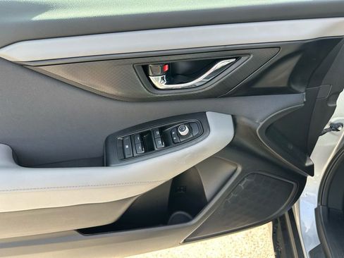 Used 2025 Subaru Outback Limited image 24