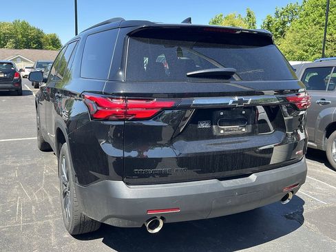Used 2023 Chevrolet Traverse RS w/ LPO, Floor Liner Package AWD/4WD image 4