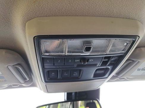 Used 2020 Toyota 4Runner SR5 Premium w/ Moonroof Package AWD/4WD image 17