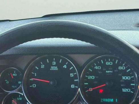 Used 2008 Chevrolet Silverado 2500 LT w/ 2LT Convenience Package image 26