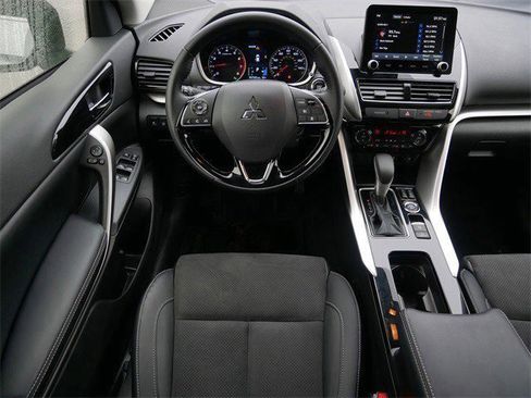 Used 2025 Mitsubishi Eclipse Cross SE image 10