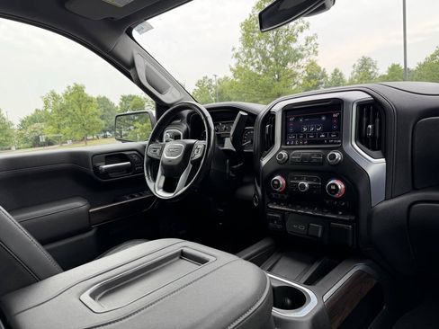Used 2019 GMC Sierra 1500 SLT w/ SLT Premium Plus Package AWD/4WD image 19