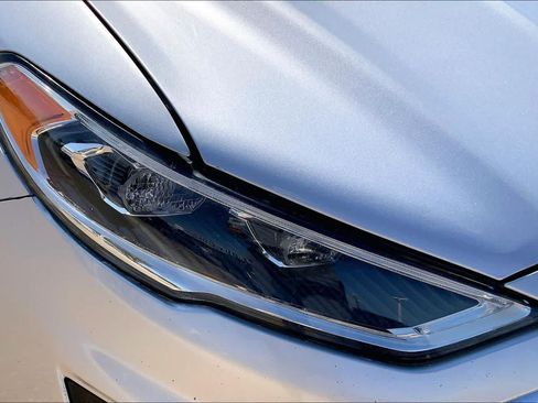 Used 2019 Ford Fusion Titanium AWD/4WD image 36