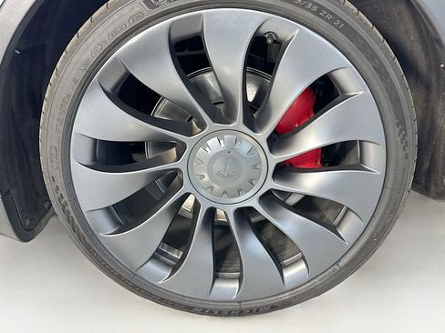 Used 2022 Tesla Model Y Performance AWD/4WD image 32