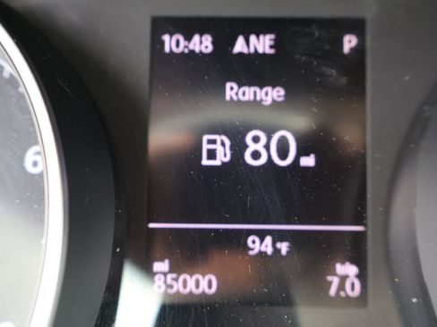 Used 2016 Volkswagen Golf 4-Door FWD image 25