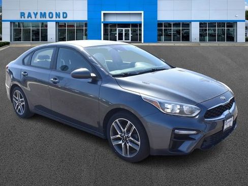 Used 2019 Kia Forte S image 1