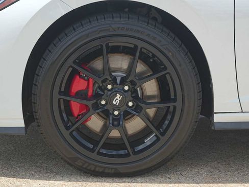 Used 2025 Volkswagen Jetta GLI Autobahn FWD image 7