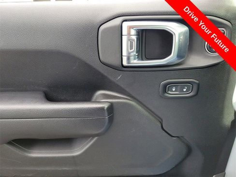 Used 2024 Jeep Wrangler Unlimited Sport AWD/4WD image 16