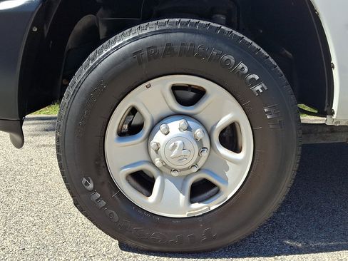 Used 2018 RAM 3500 Tradesman AWD/4WD image 9