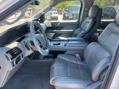 Used 2020 Lincoln Navigator Reserve w/ Equipment Group 208A Reserve AWD/4WD image 18