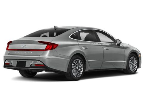 Used 2021 Hyundai Sonata SEL FWD image 2
