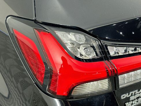 Used 2023 Mitsubishi Outlander Sport ES AWD/4WD image 61