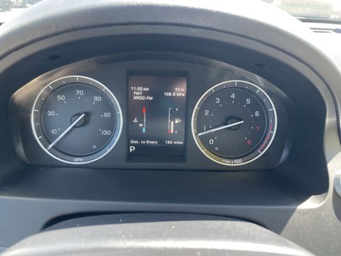Used 2015 Land Rover LR2 AWD/4WD image 19