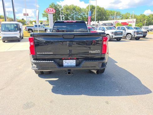 Used 2026 Chevrolet Silverado 3500 High Country w/ High Country Premium Package AWD/4WD image 5