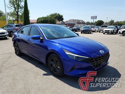 Used 2022 Hyundai Elantra SEL w/ Convenience Package