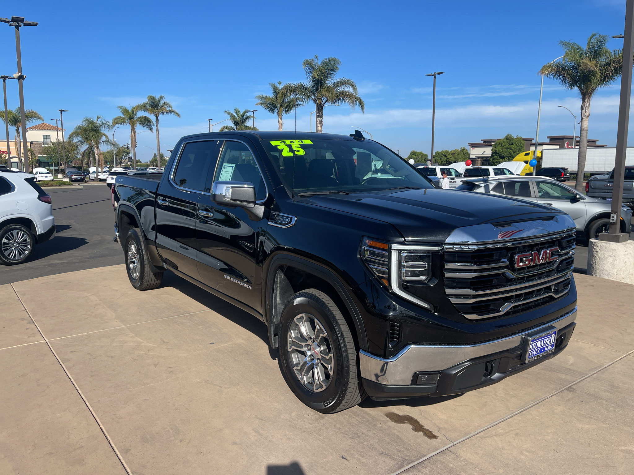Used 2025 GMC Sierra 1500 SLT AWD/4WD image 15