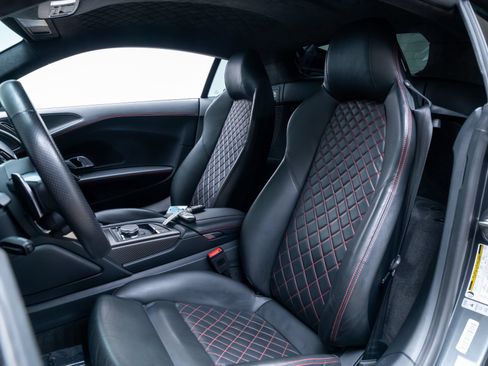Used 2017 Audi R8 V10 plus AWD/4WD image 22