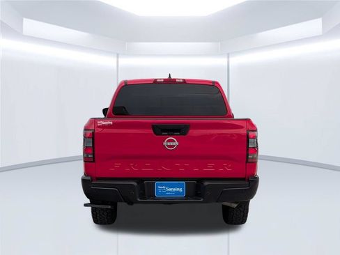 Used 2022 Nissan Frontier S w/ Technology Package AWD/4WD image 5