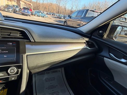 Used 2018 Honda Civic Touring image 25