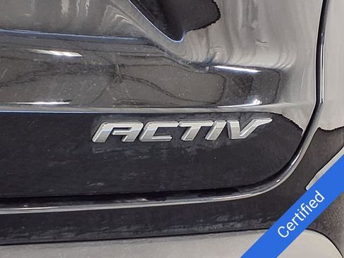 Used 2025 Chevrolet Trax ACTIV w/ Sunroof Package image 27