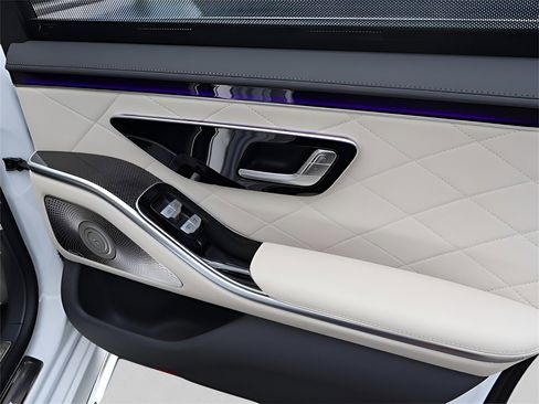 New 2025 Mercedes-Benz S 580 4MATIC Sedan image 20