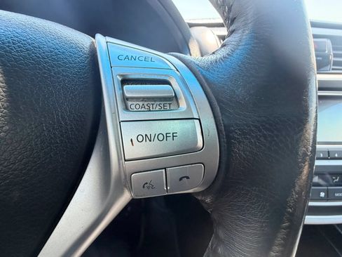 Used 2017 Nissan Altima 2.5 SV FWD image 17