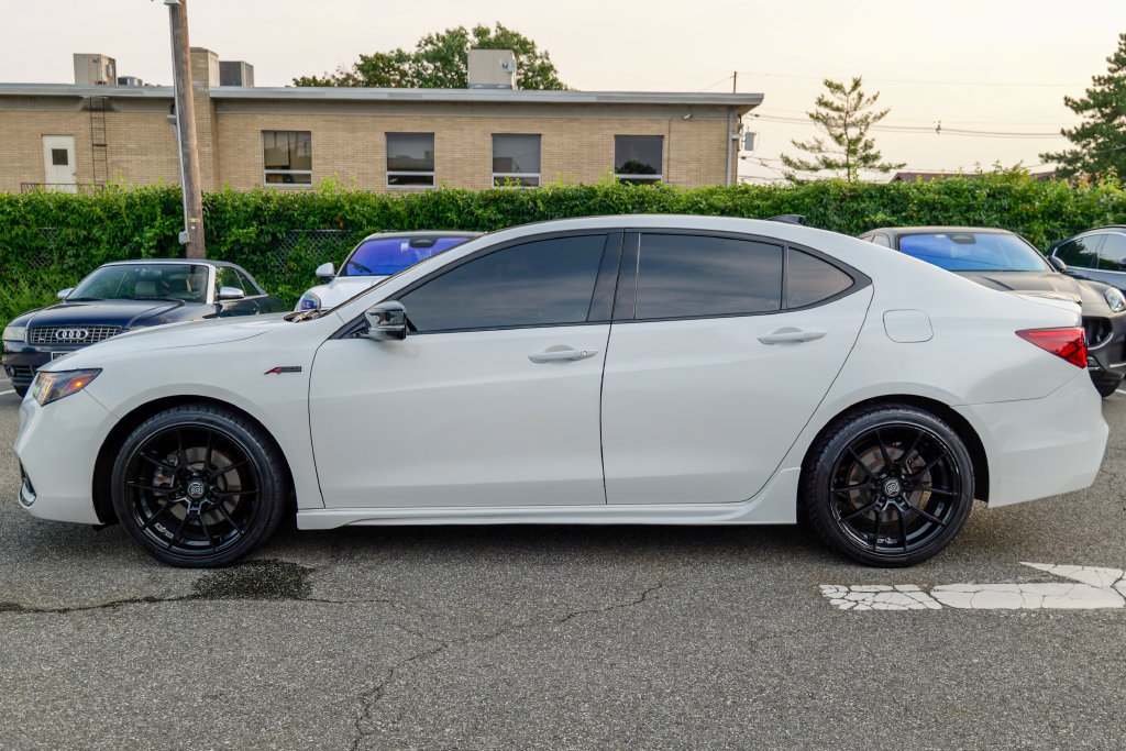 Used 2020 Acura TLX w/ A-SPEC Package FWD image 4