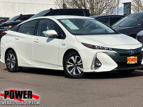 Used 2019 Toyota Prius Prime Advanced image 1