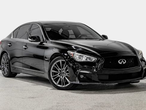 Used 2018 INFINITI Q50 Red Sport 400 w/ Sensory Package (Sport) RWD image 4