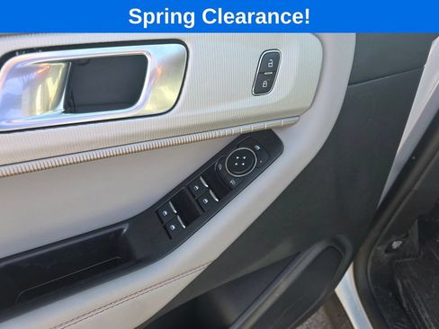 Used 2026 Ford Explorer Active w/ Active Comfort Package AWD/4WD image 21