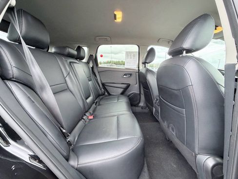 Used 2021 Nissan Rogue SV image 23