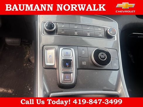 Used 2023 Hyundai Santa Fe SE FWD image 22