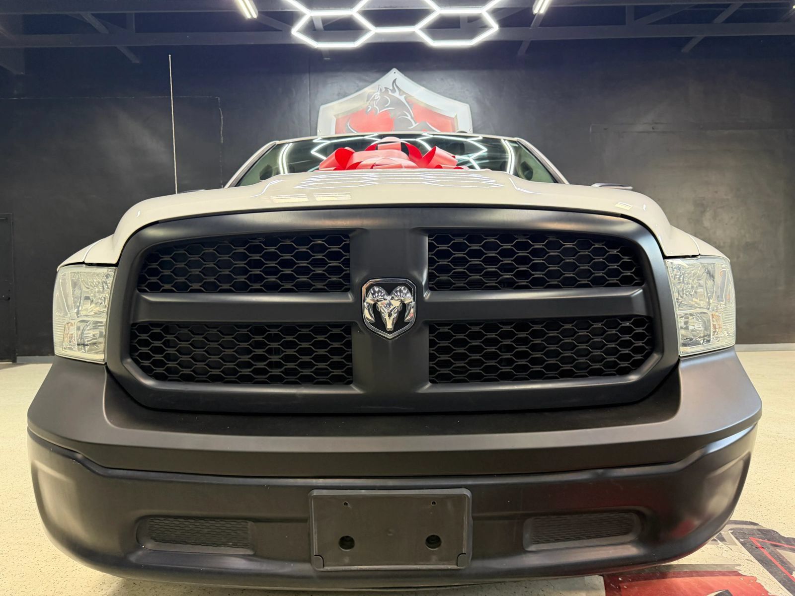 Used 2018 RAM 1500 Express RWD image 6