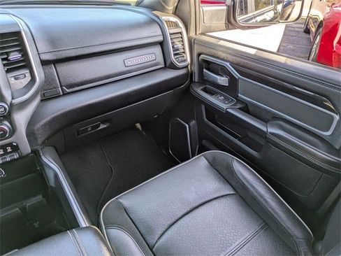 Used 2022 RAM 2500 Laramie w/ Night Edition image 17