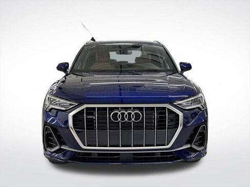 Certified 2025 Audi Q3 2.0T Premium Plus w/ Premium Plus Package AWD/4WD image 8