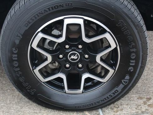 Used 2022 Ford Bronco Outer Banks image 8