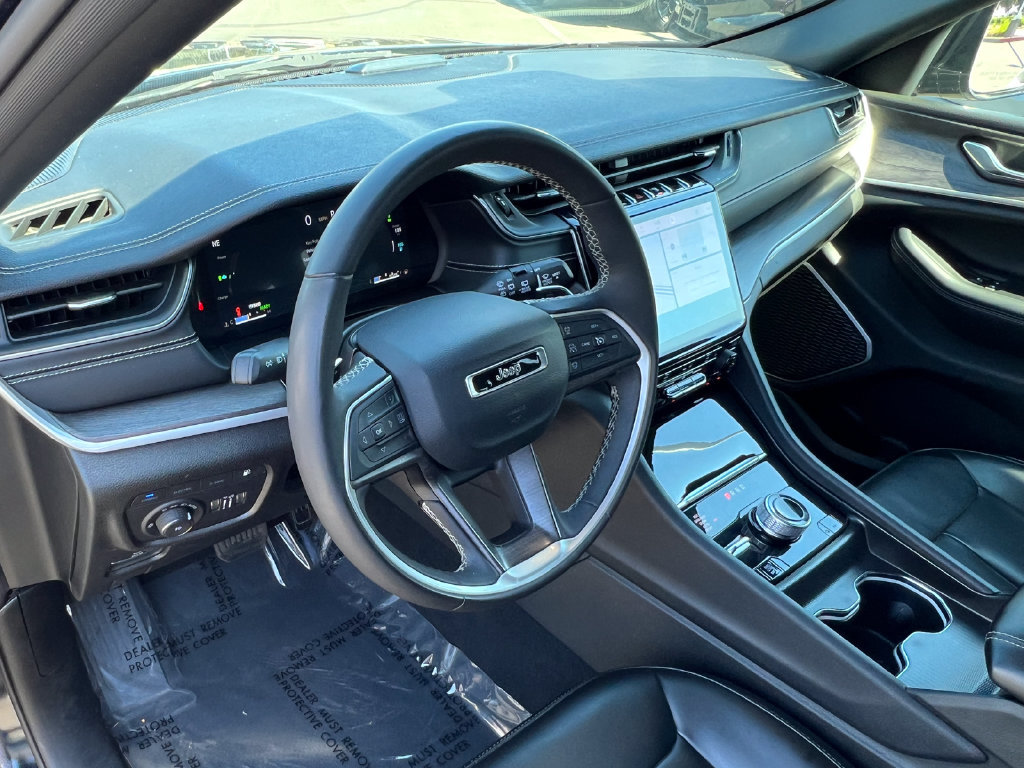 Used 2024 Jeep Grand Cherokee Limited 4xe AWD/4WD image 9