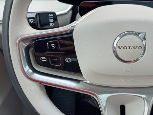 Used 2025 Volvo EX90 Ultra AWD/4WD image 21